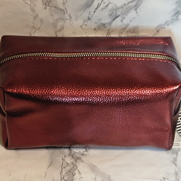 ALEXIS BENDEL MAKEUP/TOILETRY BAG - Picture 3 of 4